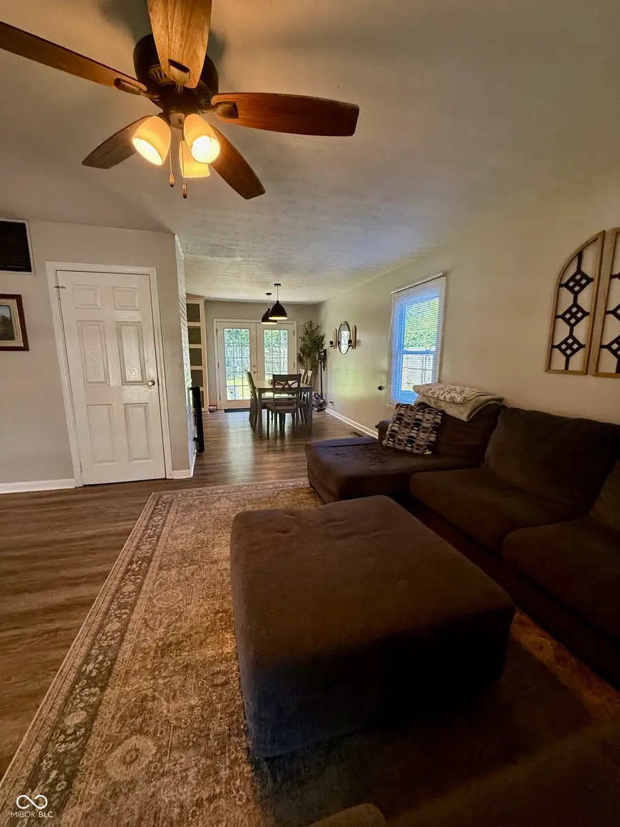 534 S Alpha Avenue, Brownsburg, IN 46112 - #3