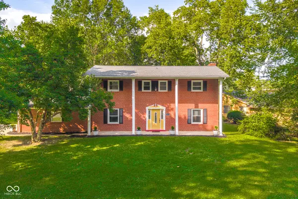 9231 N Cherry Hills Drive, Columbus, IN 47201
