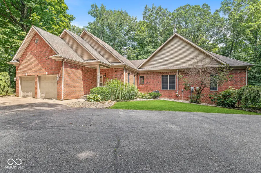 1332 S Oak Ridge Lane, Crawfordsville, IN 47933 - #3