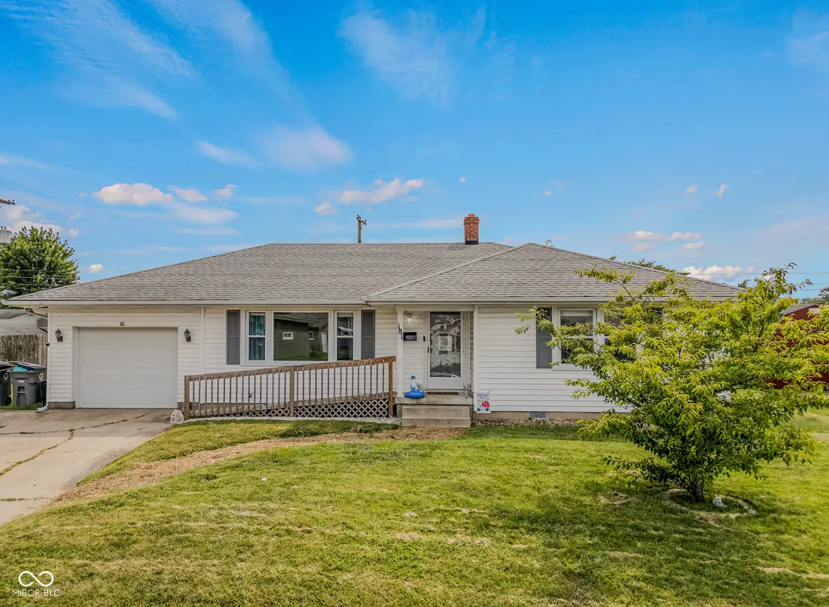 181 W Harrison Drive, Seymour, IN 47274 - #1