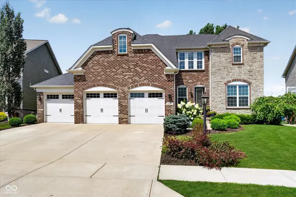 2689 E High Grove Circle, Zionsville, IN 46077
