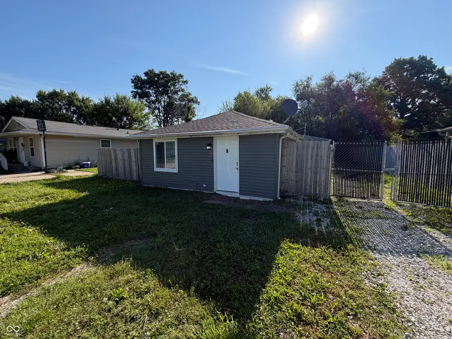 1271 Worcester, Indianapolis, IN 46203 - #3