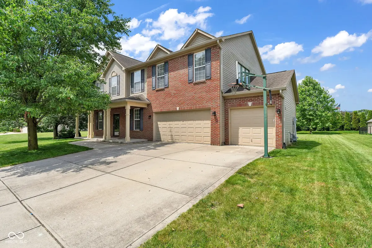 114 Burlington Parkway, Pittsboro, IN 46167 - #1