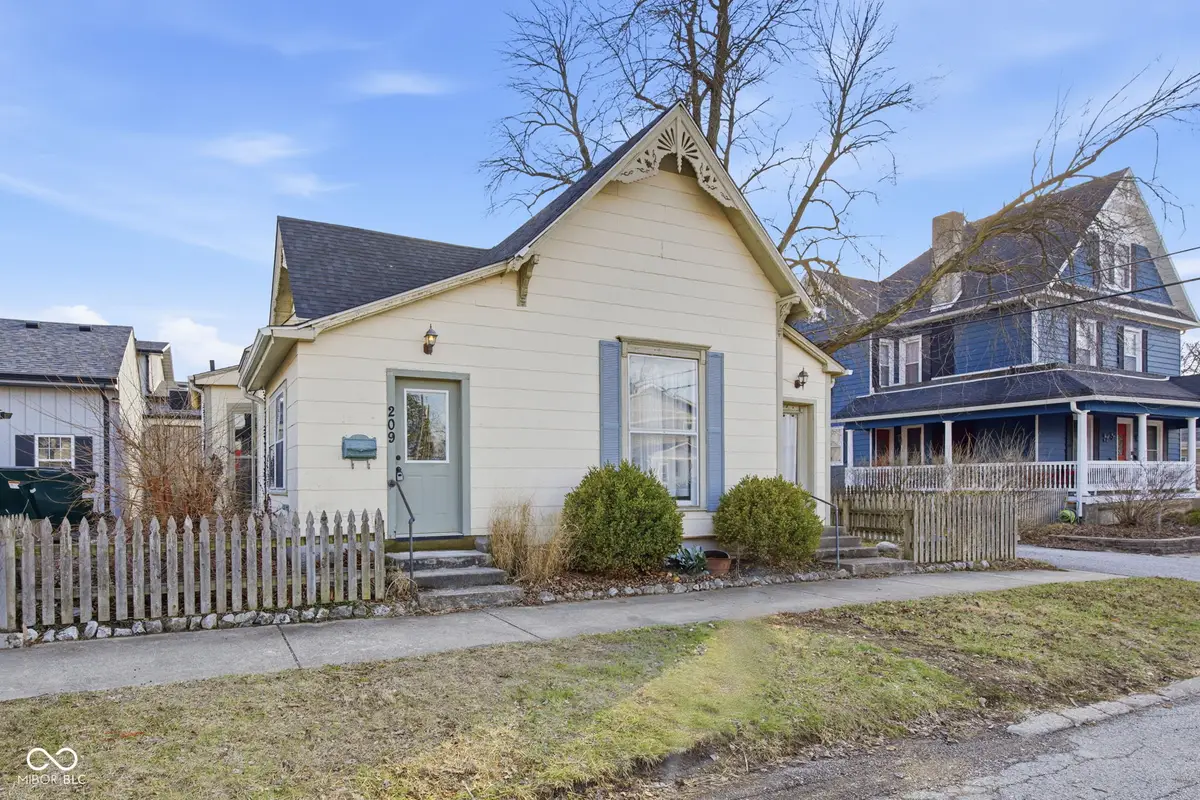 209 W North Street, Lebanon, IN 46052 - #1