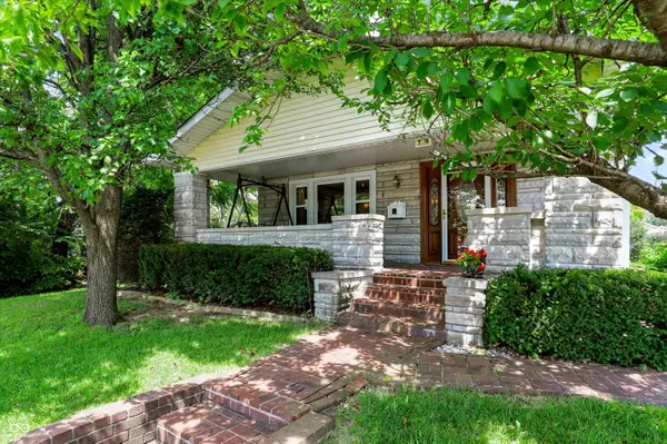 79 N 15th Avenue, Beech Grove, IN 46107
