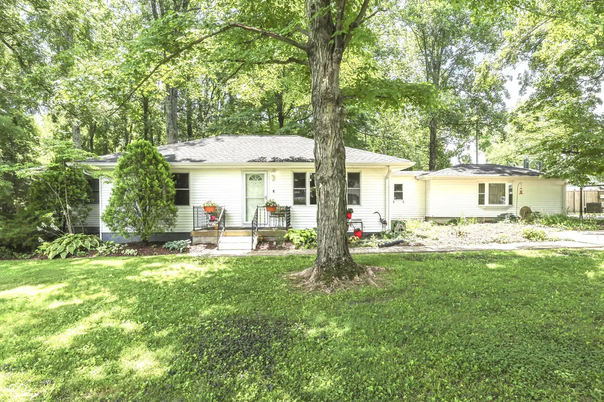 5621 W Smokey Row Road W, Greenwood, IN 46143 - #1