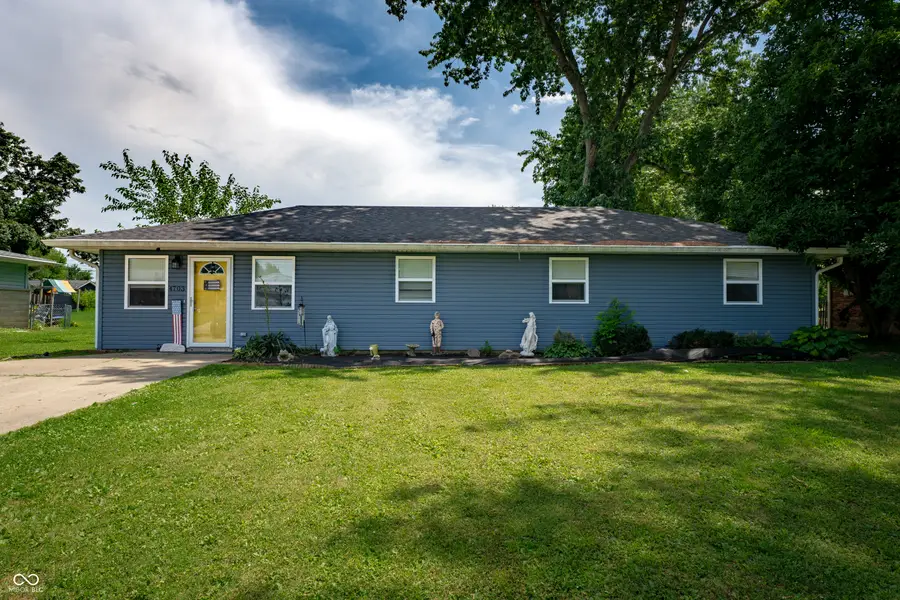 4703 W Compton Drive, Edinburgh, IN 46124 - #2