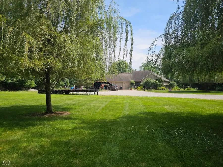 105 W County Road 900 N, Lizton, IN 46149 - #3