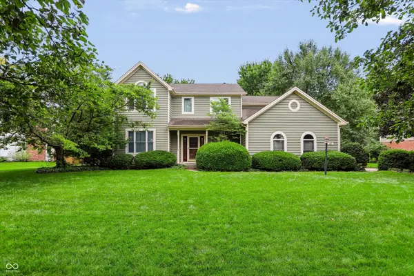 37 Penn Place, Zionsville, IN 46077