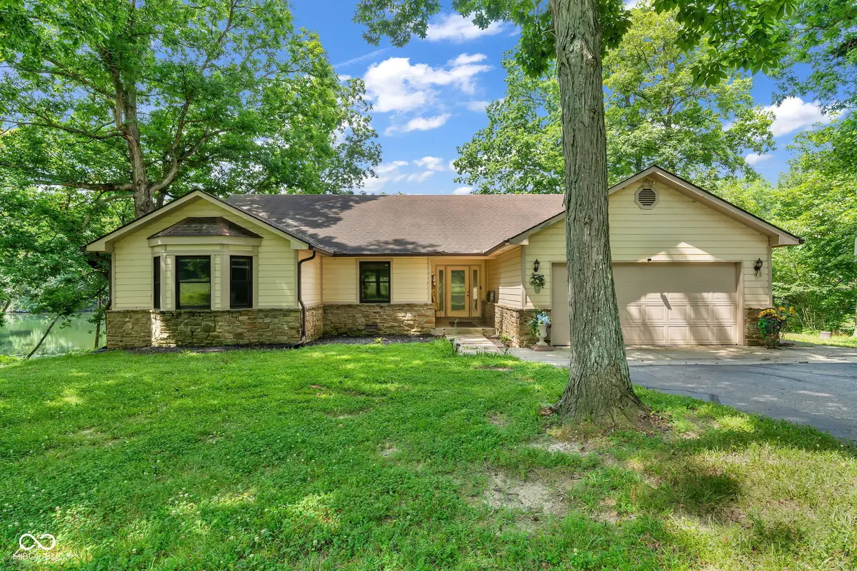 5866 S 50 W, Trafalgar, IN 46181 - #1