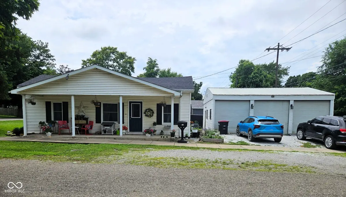 105 E Logan Street, Attica, IN 47918 - #1