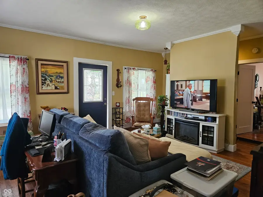 105 E Logan Street, Attica, IN 47918 - #3
