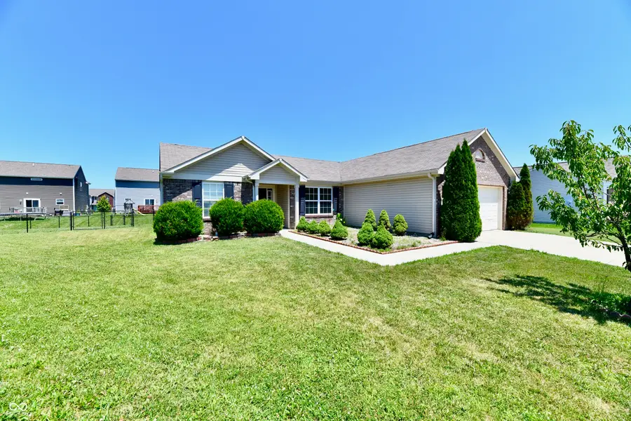 894 Rosewood Drive, Greenwood, IN 46143 - #2