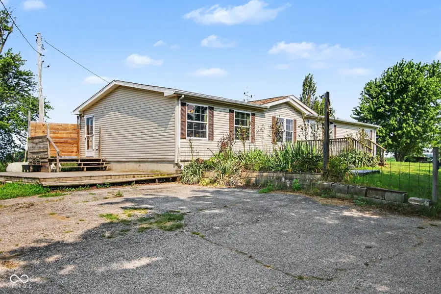 2538 W 700 N, Monon, IN 47959 - #2
