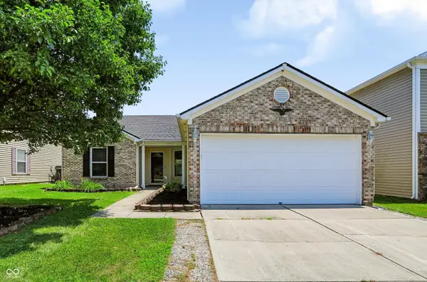 8320 S Evening Drive, Pendleton, IN 46064