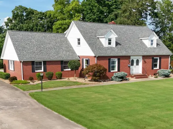 105 W Summit Street, Brownstown, IN 47220