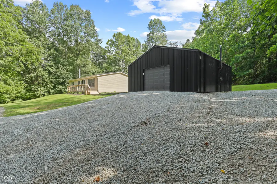 5542 E Washboard Road, Bloomfield, IN 47424 - #3
