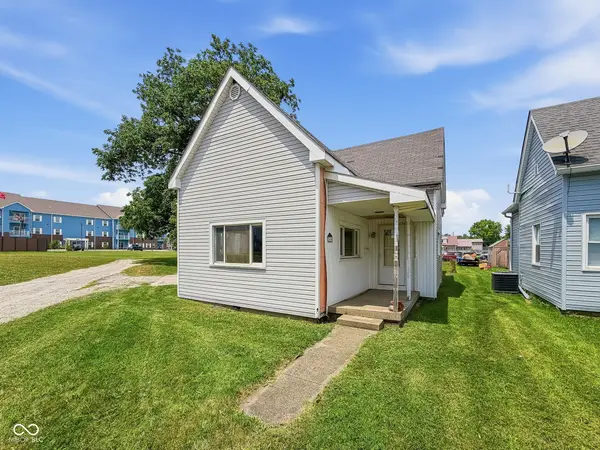 1634 S B Street, Elwood, IN 46036