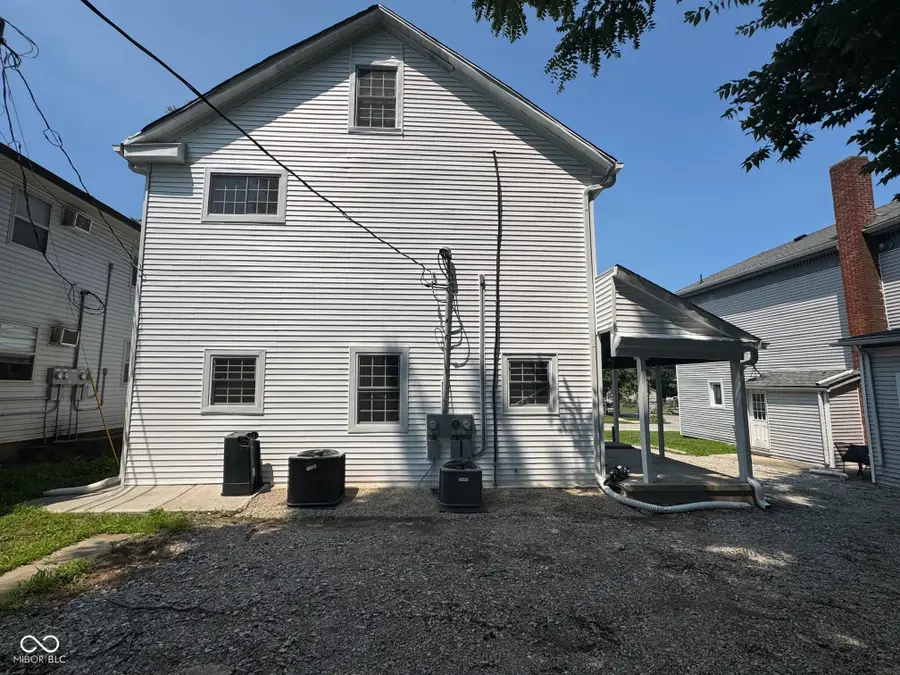 406 S Walnut Street, Crawfordsville, IN 47933 - #3