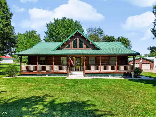 9825 S County Road 100 E, Clayton, IN 46118