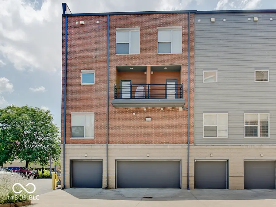 118 E North Street, Indianapolis, IN 46204 - #3