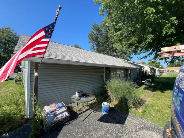 2 Bentwood Street, Greenwood, IN 46143