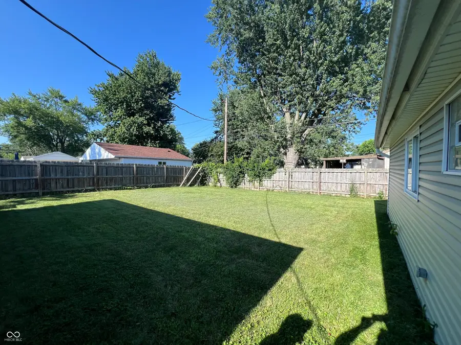 2 Bentwood Street, Greenwood, IN 46143 - #3