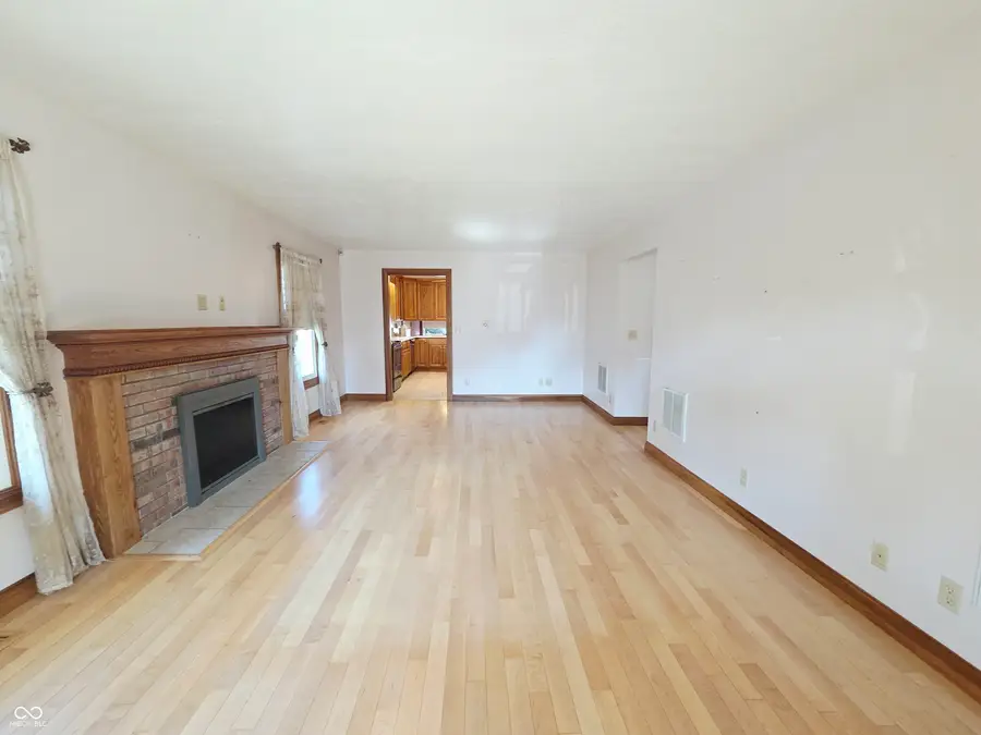 1018 S West Street, Shelbyville, IN 46176 - #2