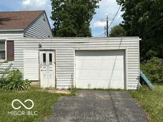 3718 N Miami Avenue, Muncie, IN 47303 - #3