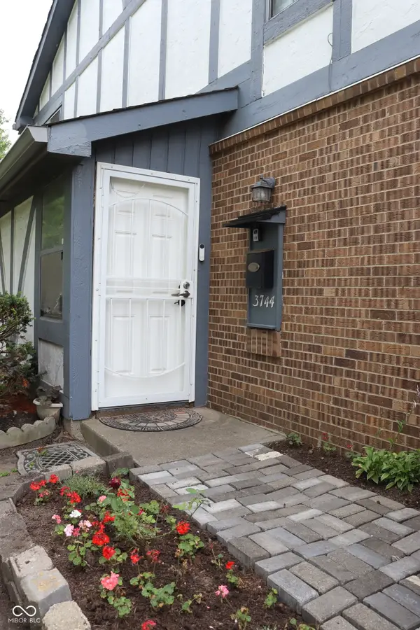 3744 Tudor Park Drive, Indianapolis, IN 46235