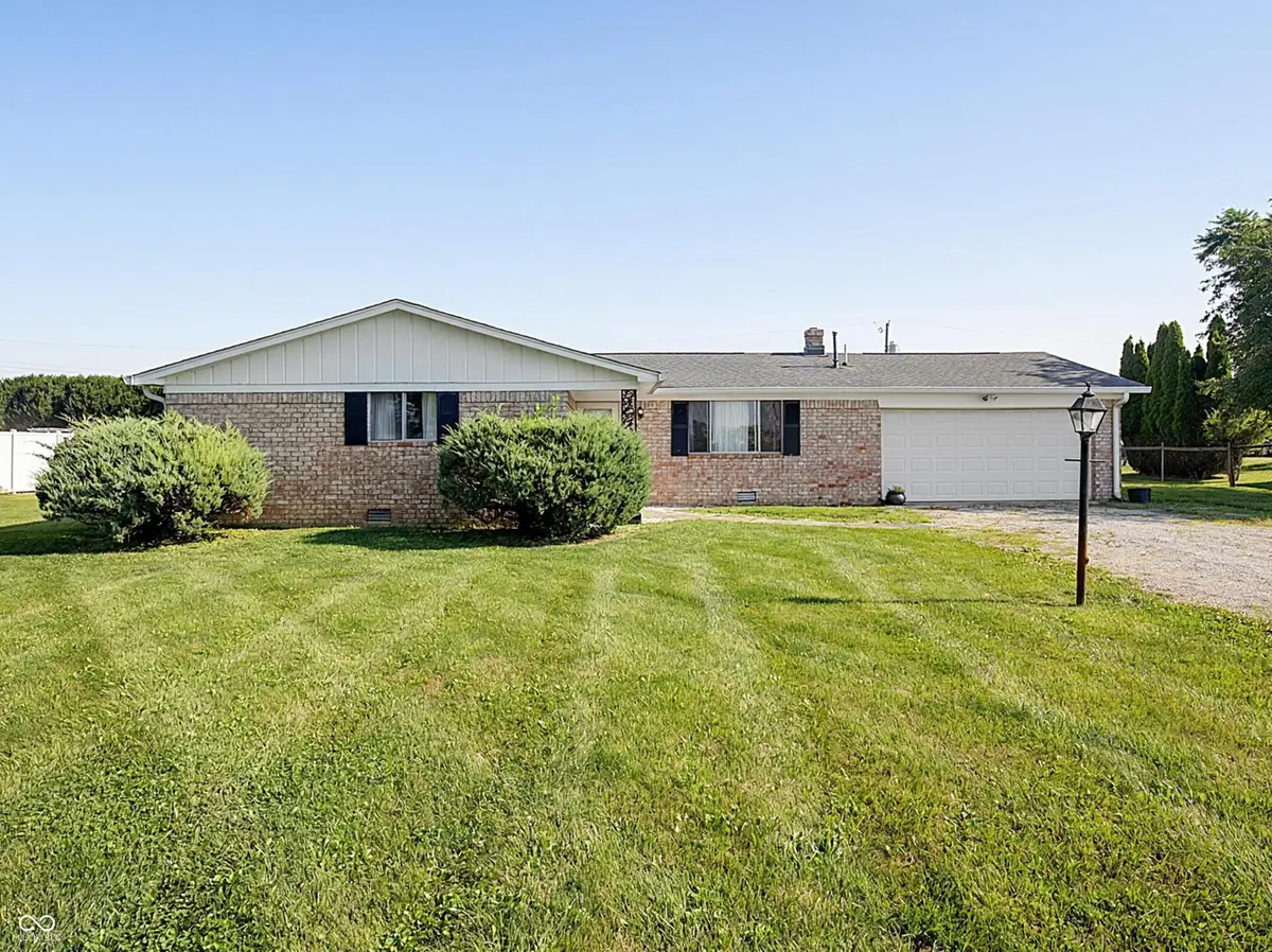 5684 E Us Highway 40, Greenfield, IN 46140 - #1