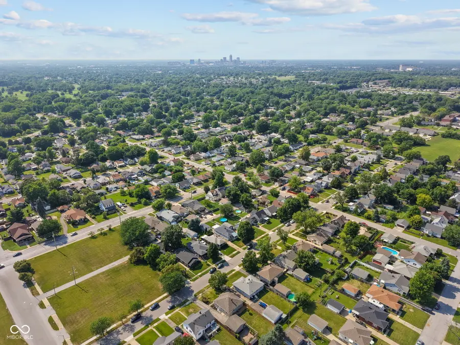 229 N 16th Avenue, Beech Grove, IN 46107 - #3