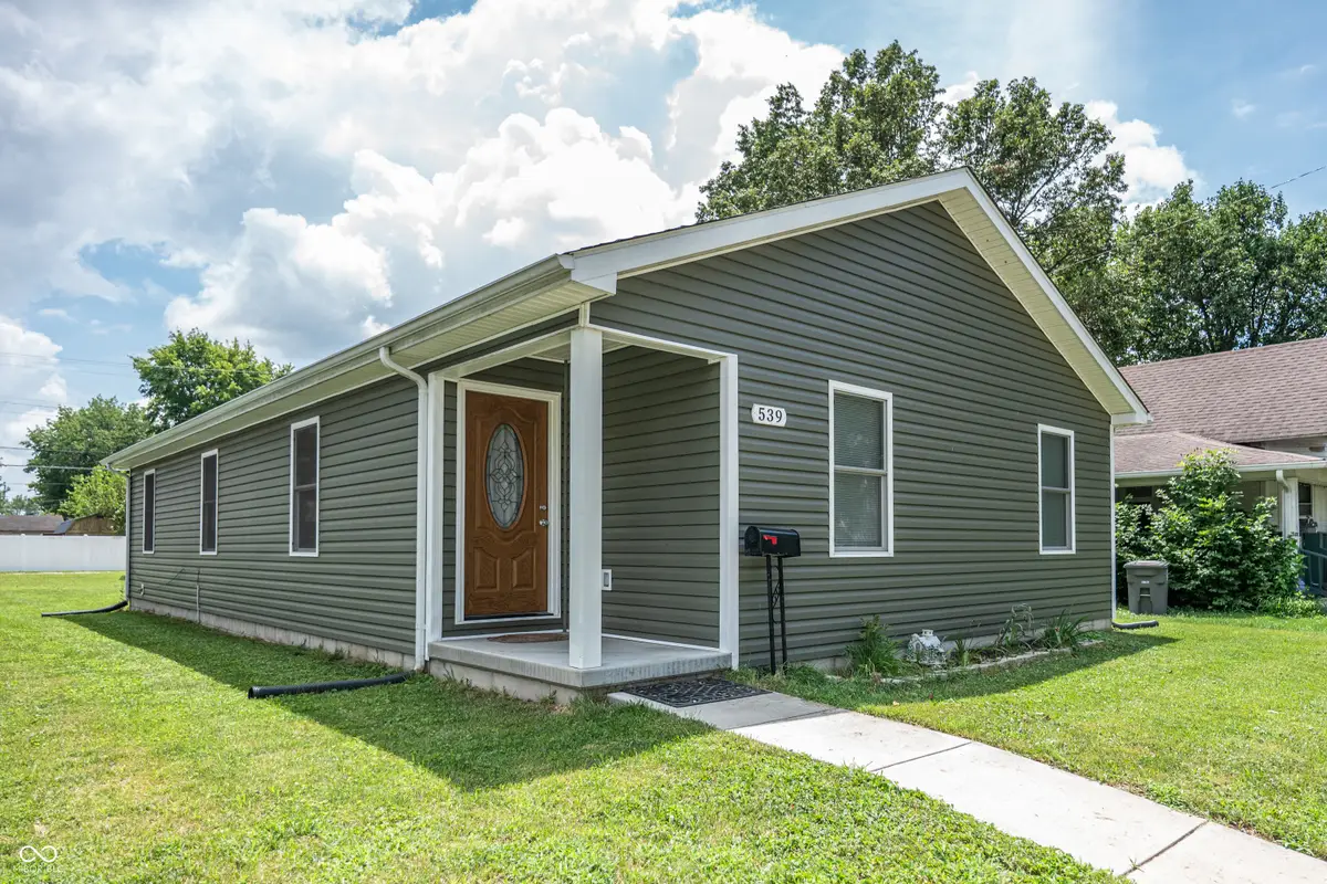 539 W 4th Street, Seymour, IN 47274 - #1