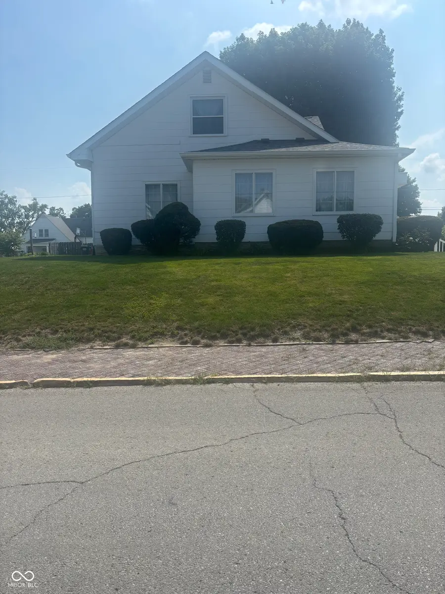 401 N Lincoln Avenue, Alexandria, IN 46001 - #2