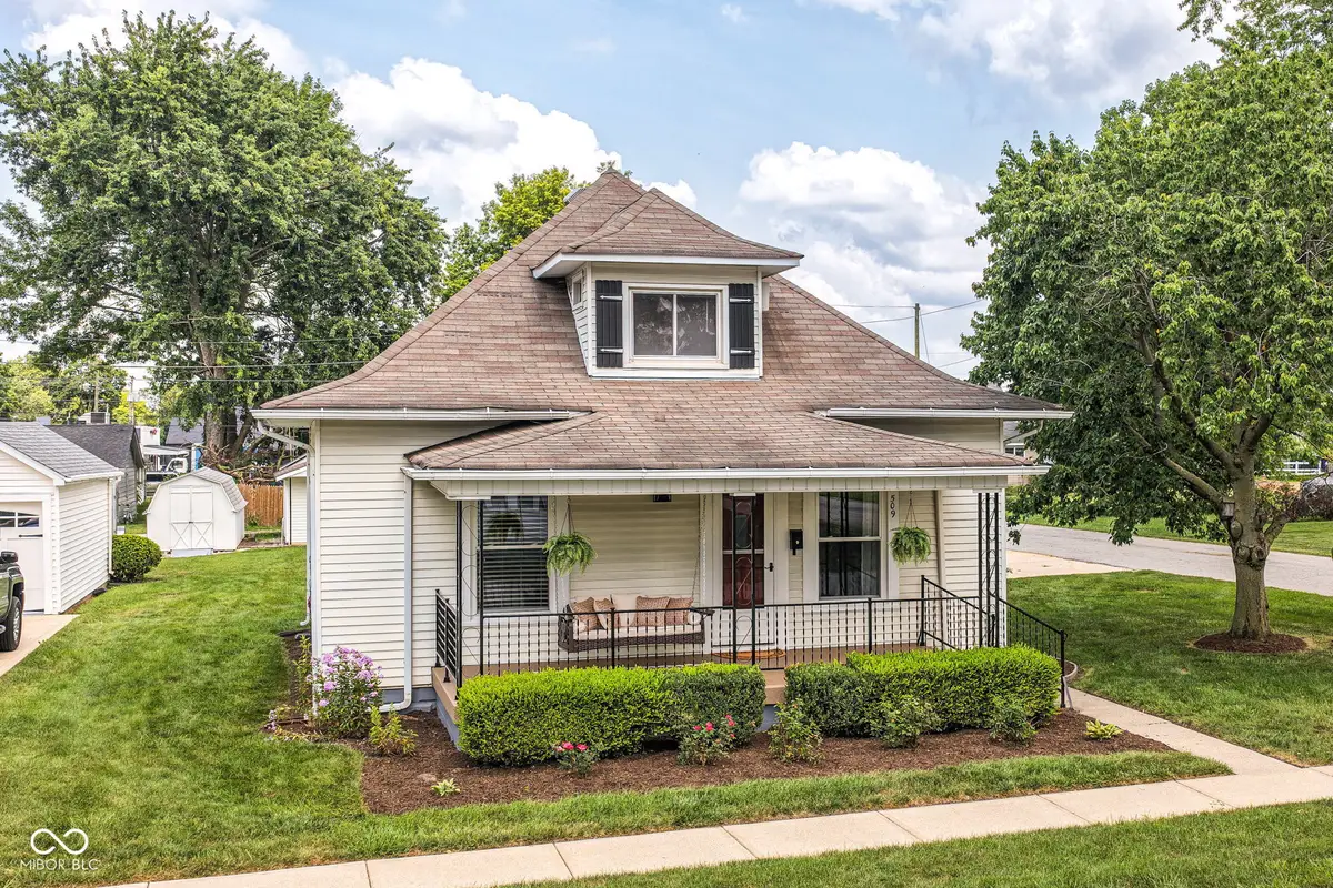509 E 8th Street, Sheridan, IN 46069 - #1