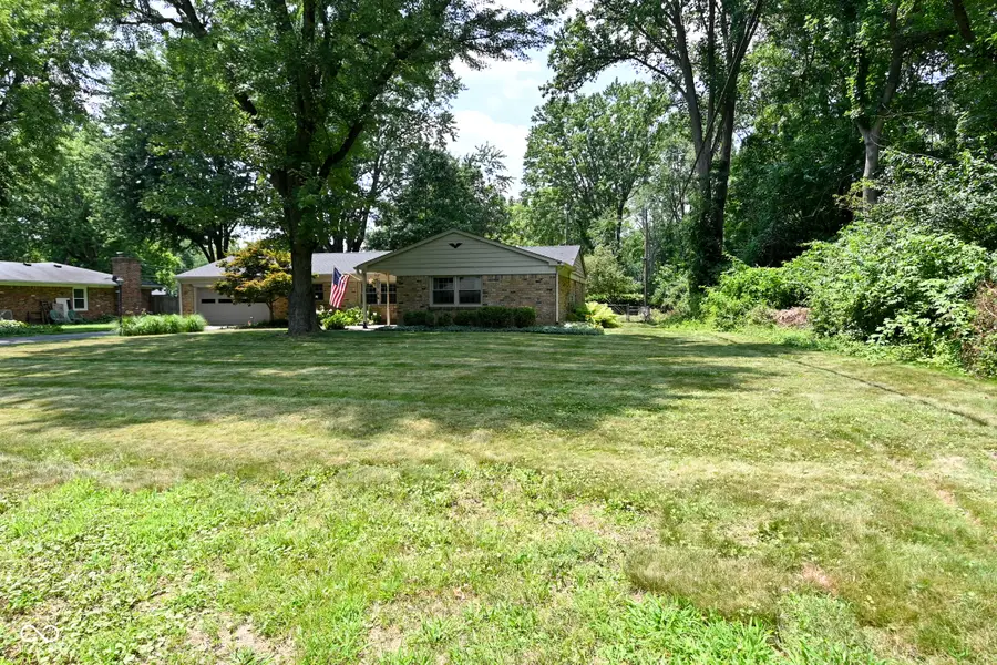 9880 Chesterton Drive, Carmel, IN 46280 - #3
