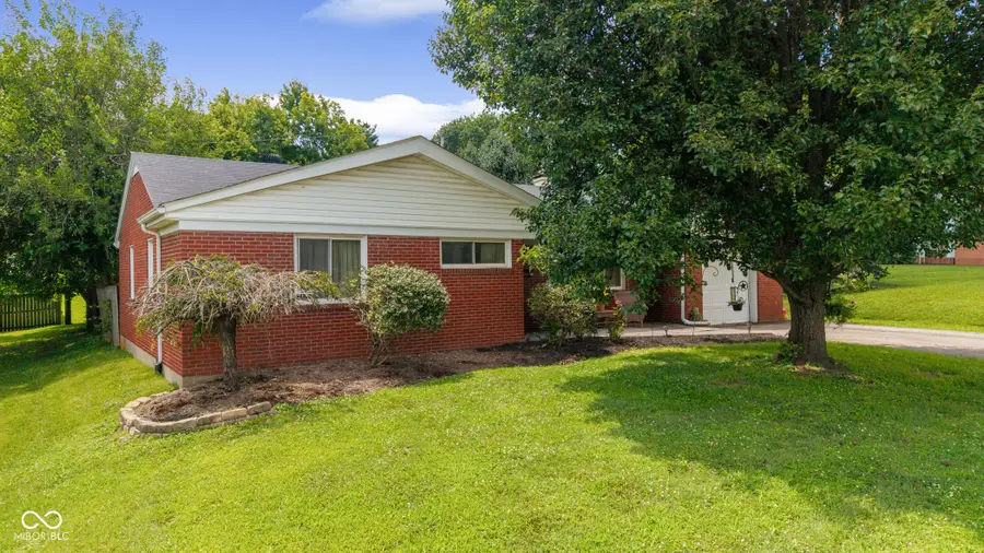 598 Edgewood Drive, Sellersburg, IN 47172 - #3