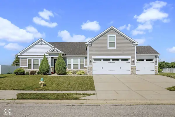 4744 Clairmont Drive, Columbus, IN 47203