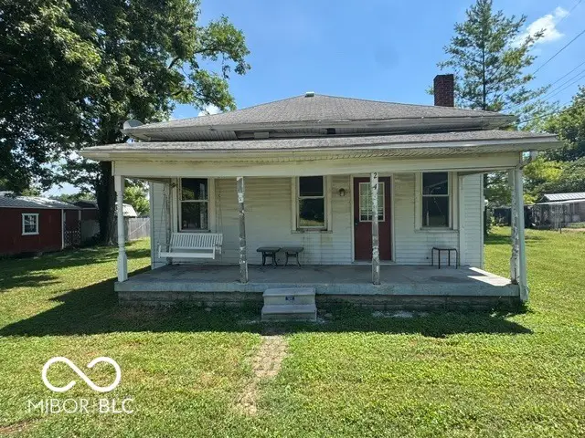 204 N Pierce Street N, Saint Paul, IN 47272 - #1