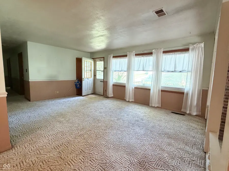 777 Sunset Drive, Danville, IN 46122 - #3
