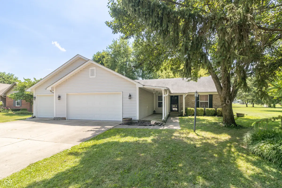 101 Canterbury Road, Pendleton, IN 46064 - #1