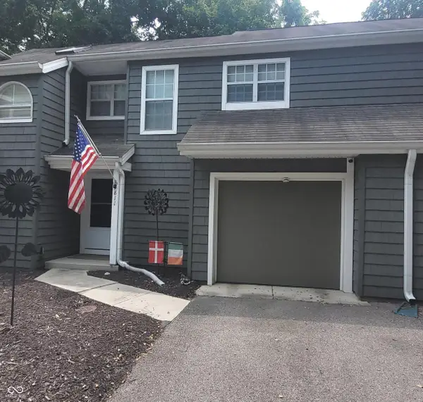 7811 Harbour Isle #42, Indianapolis, IN 46240