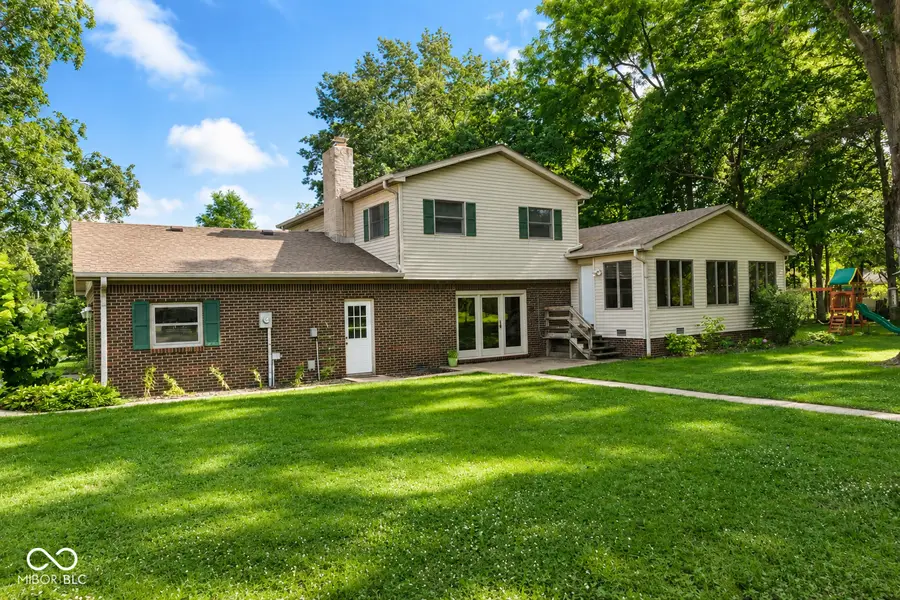 1185 W Country Club Road, Crawfordsville, IN 47933 - #2