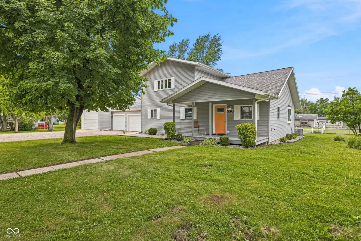 530 W Barber Street, Hartford City, IN 47348 - #1
