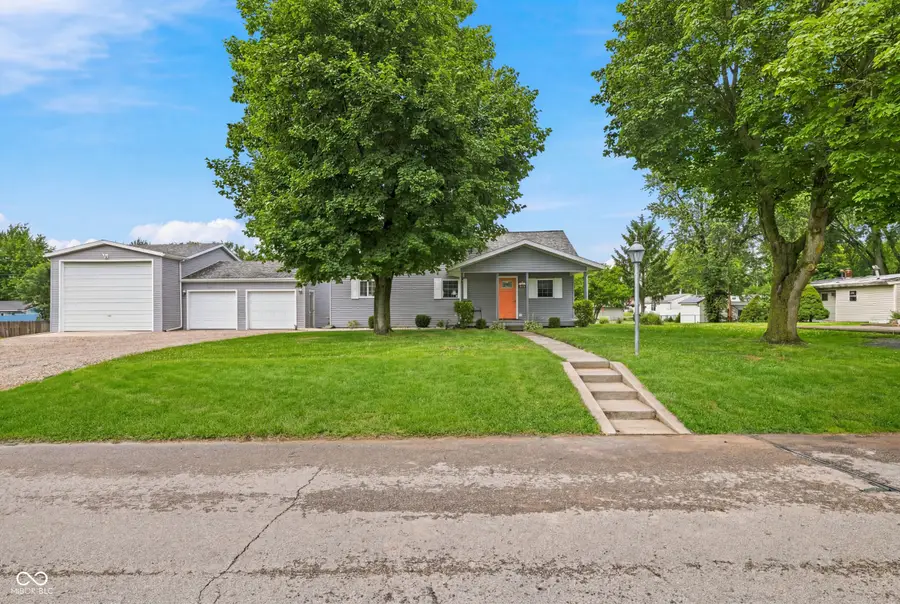530 W Barber Street, Hartford City, IN 47348 - #2