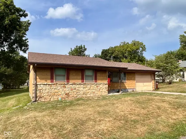 1009 W Walnut, Brownstown, IN 47220