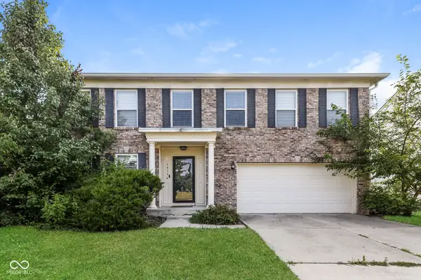 14136 Country Breeze Lane, Fishers, IN 46038