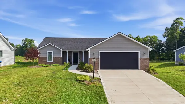 1910 Portland Cove, Huntertown, IN 46748
