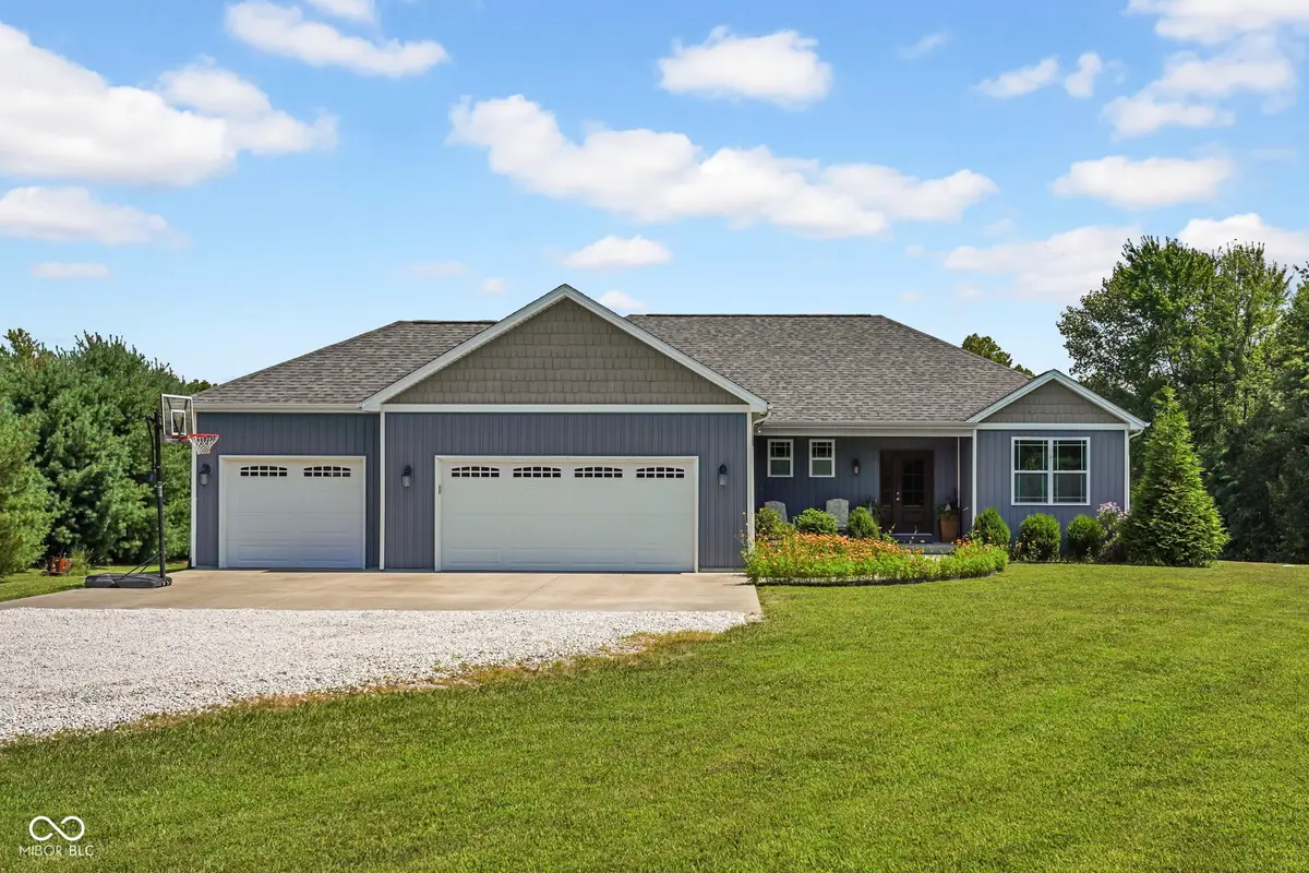 8230 W Nasby Trail, Columbus, IN 47201 - #1