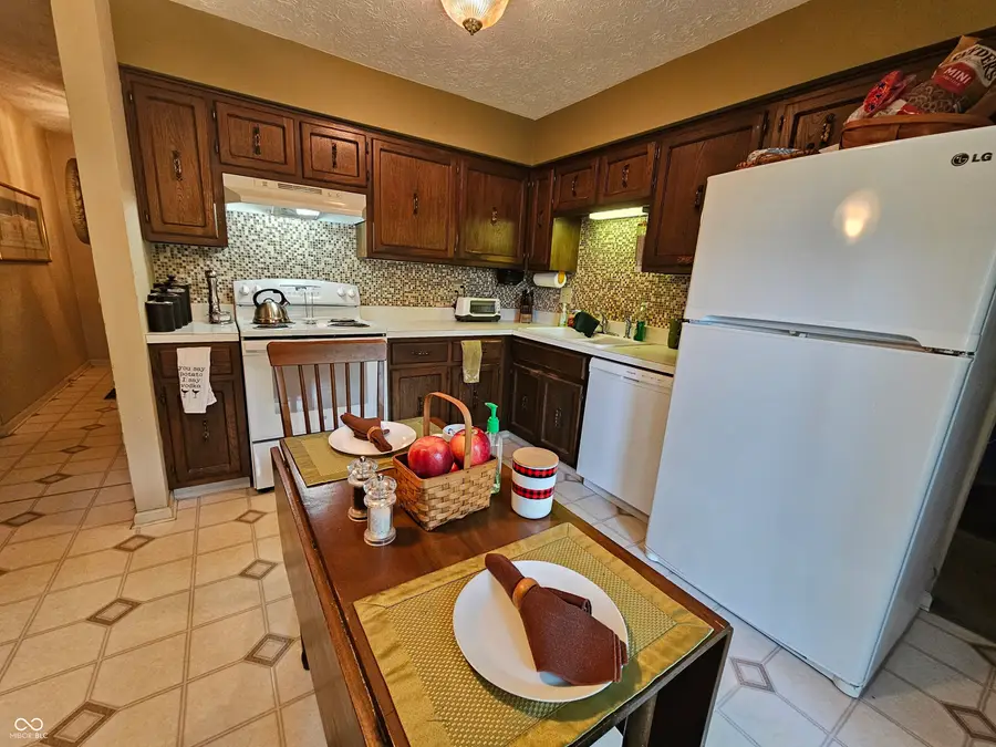 7534 Carolling Way, Indianapolis, IN 46237 - #3